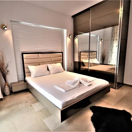 Sara In Luxury Sophia 3 Апартаменты *